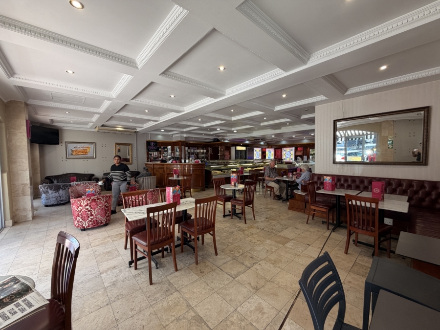 To Let Commercial Property for Rent in Green Point Western Cape